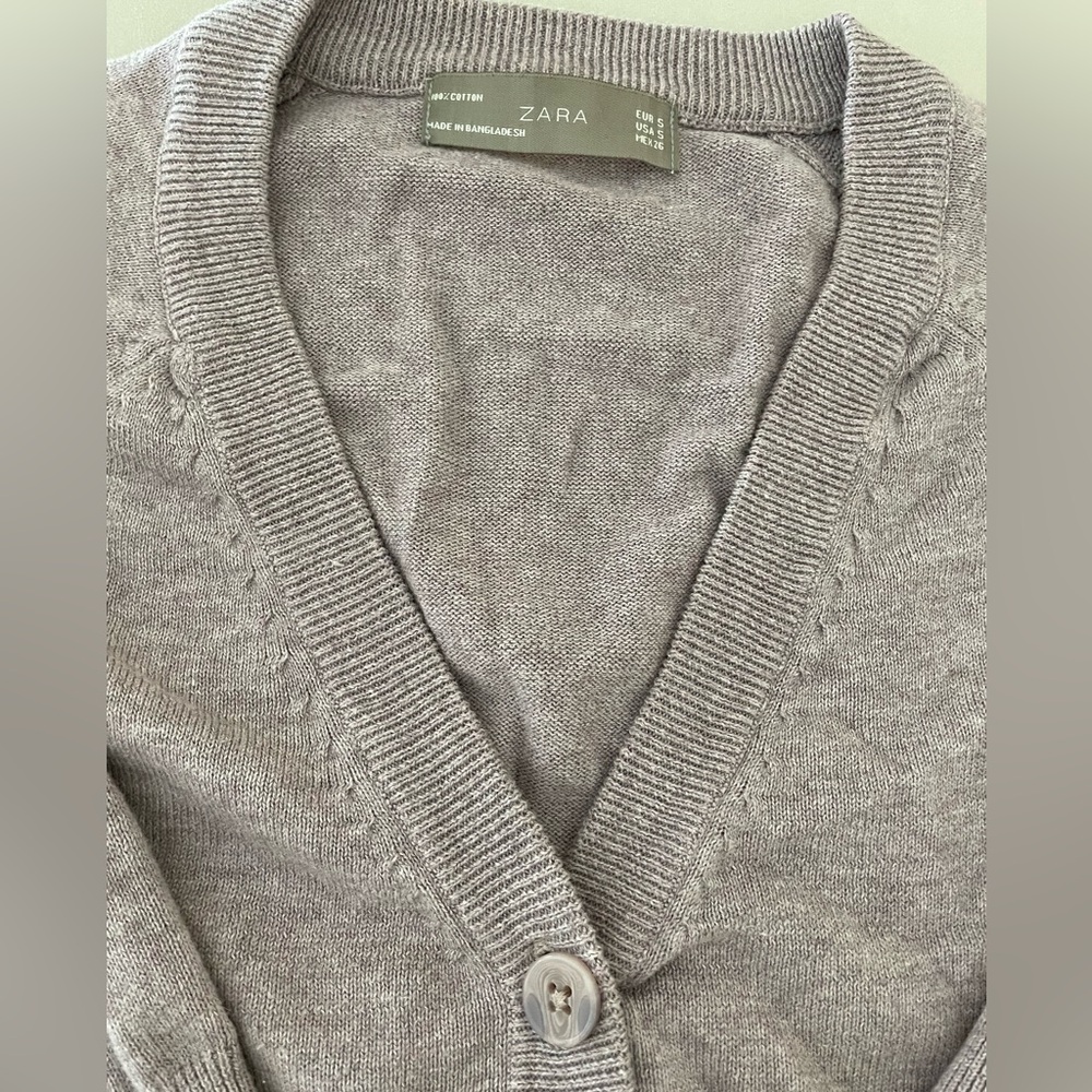 Zara Purple Cardigan Size Small with Buttons in front 100% Cotton